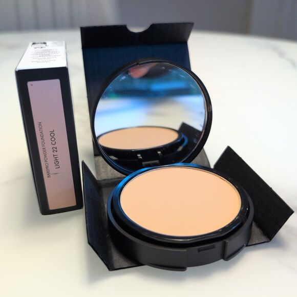 NEW Retired BareMinerals BAREPRO 16HR Original Formula Foundation Light 22 Cool - Picture 1 of 5